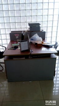 成都辦公設(shè)備轉(zhuǎn)讓 9成新會(huì)議桌、打印機(jī)、保險(xiǎn)柜等多件設(shè)備優(yōu)惠出售